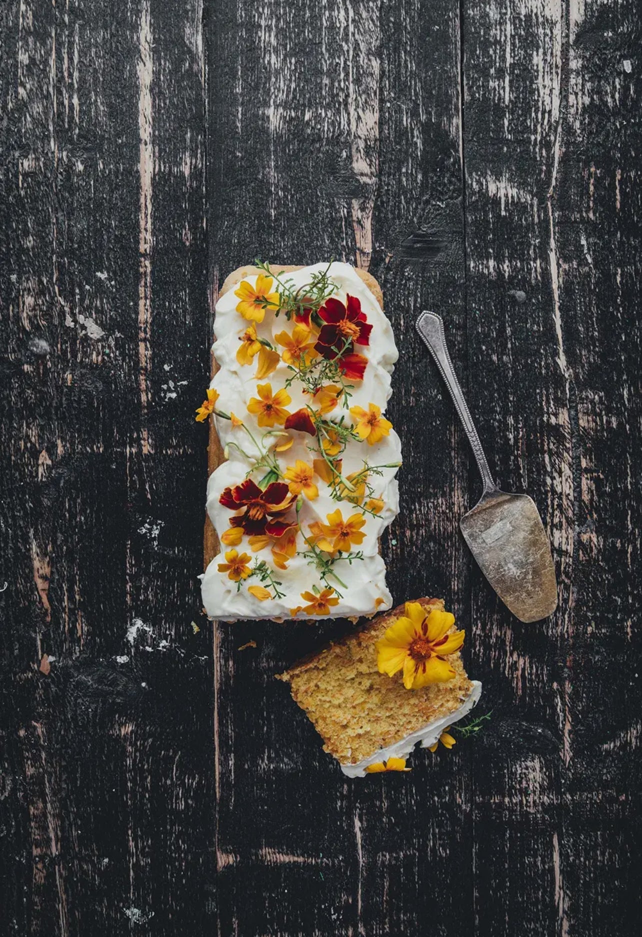 Flowers on a plate receptbok