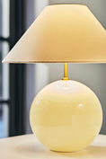 Load image into Gallery viewer, Bordslampa creme