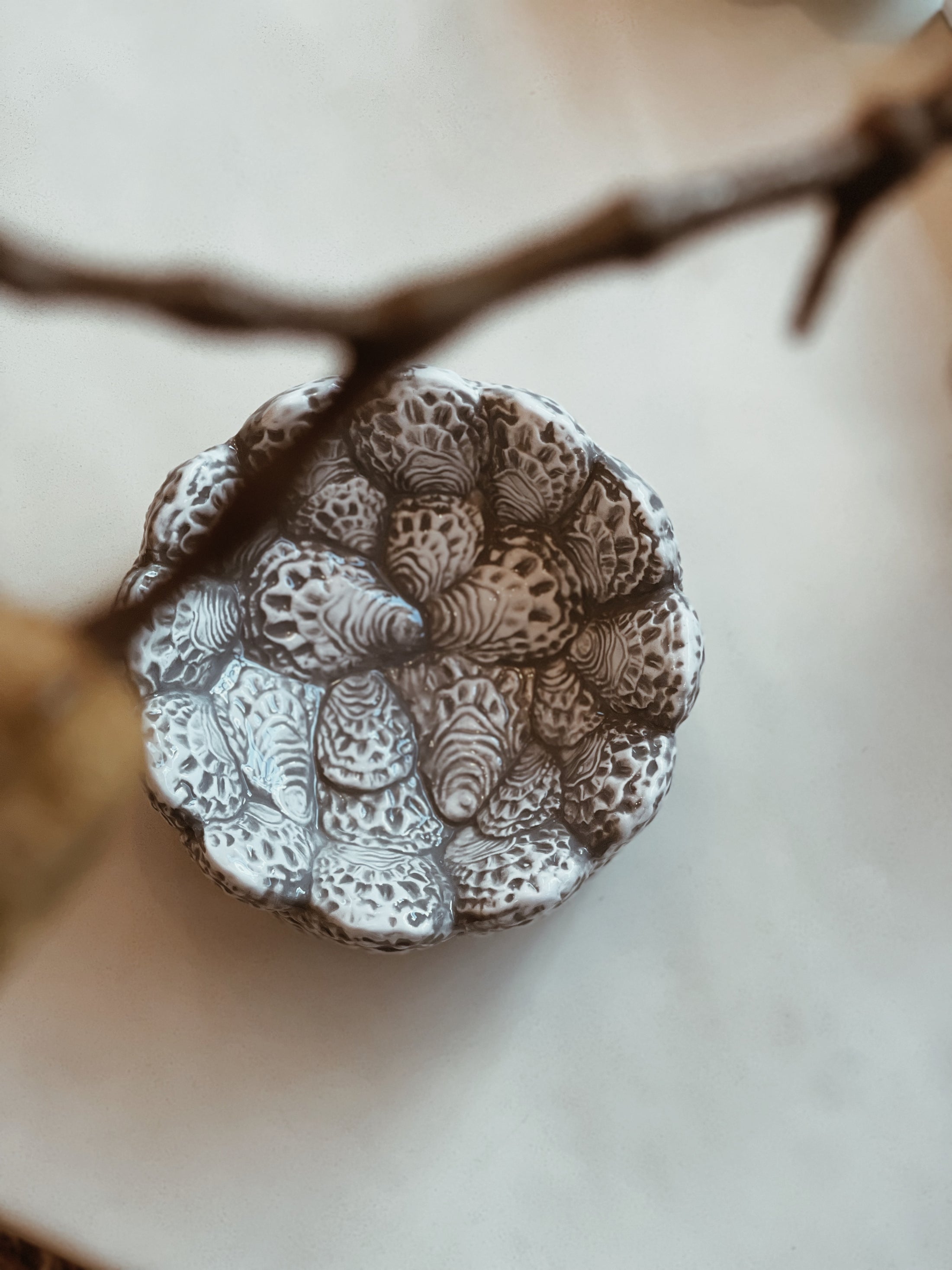 Bowl oyster