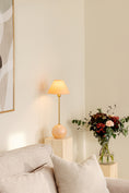 Load image into Gallery viewer, Bordslampa 20 Blush