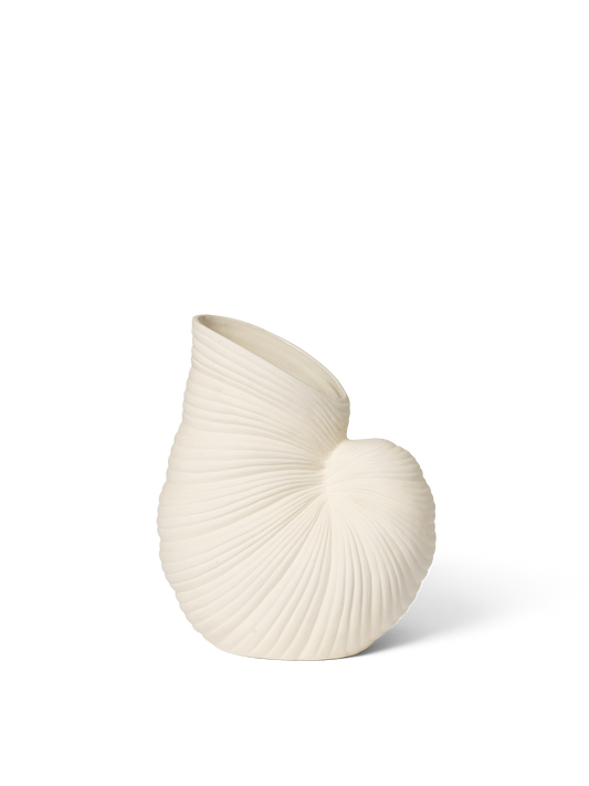 Shell vase