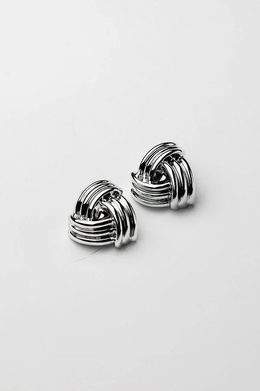 Knot stud silver