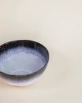 Load image into Gallery viewer, Selected by Enchanté Salladskål svart vit
