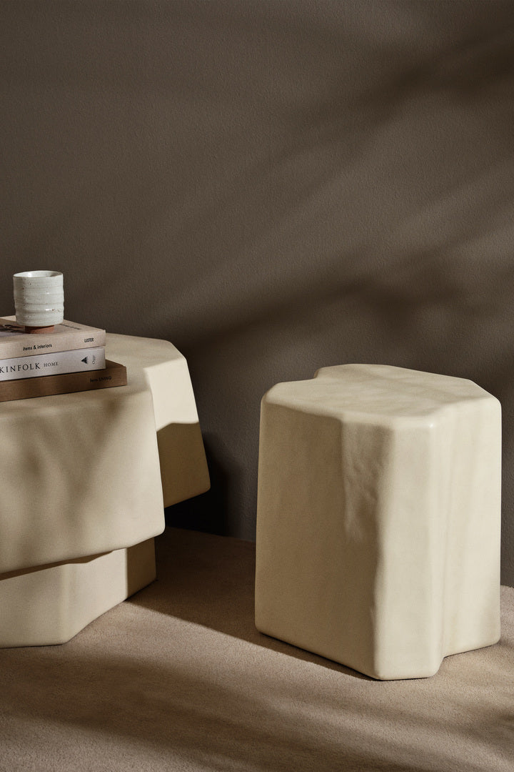 Staffa Coffee Table - Ivory beställningsvara finns ett ex i butik