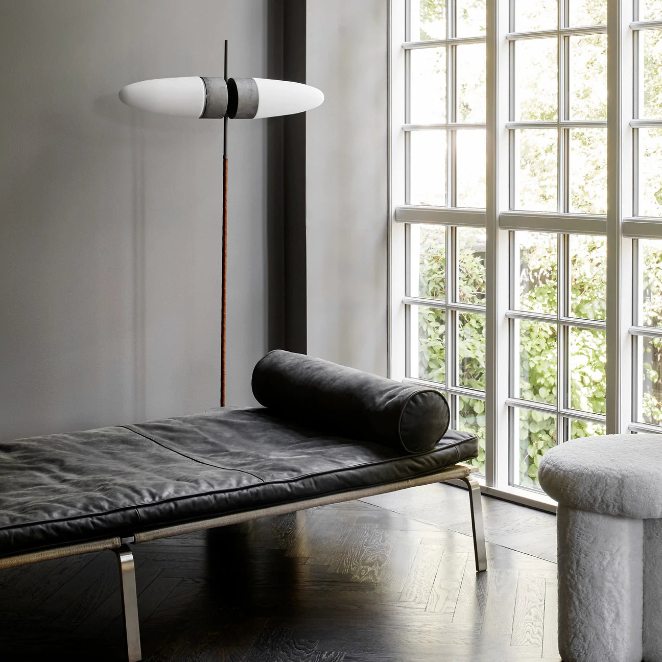 Bull floorlamp ( best vara finns 1 ex i butik, hämtas)