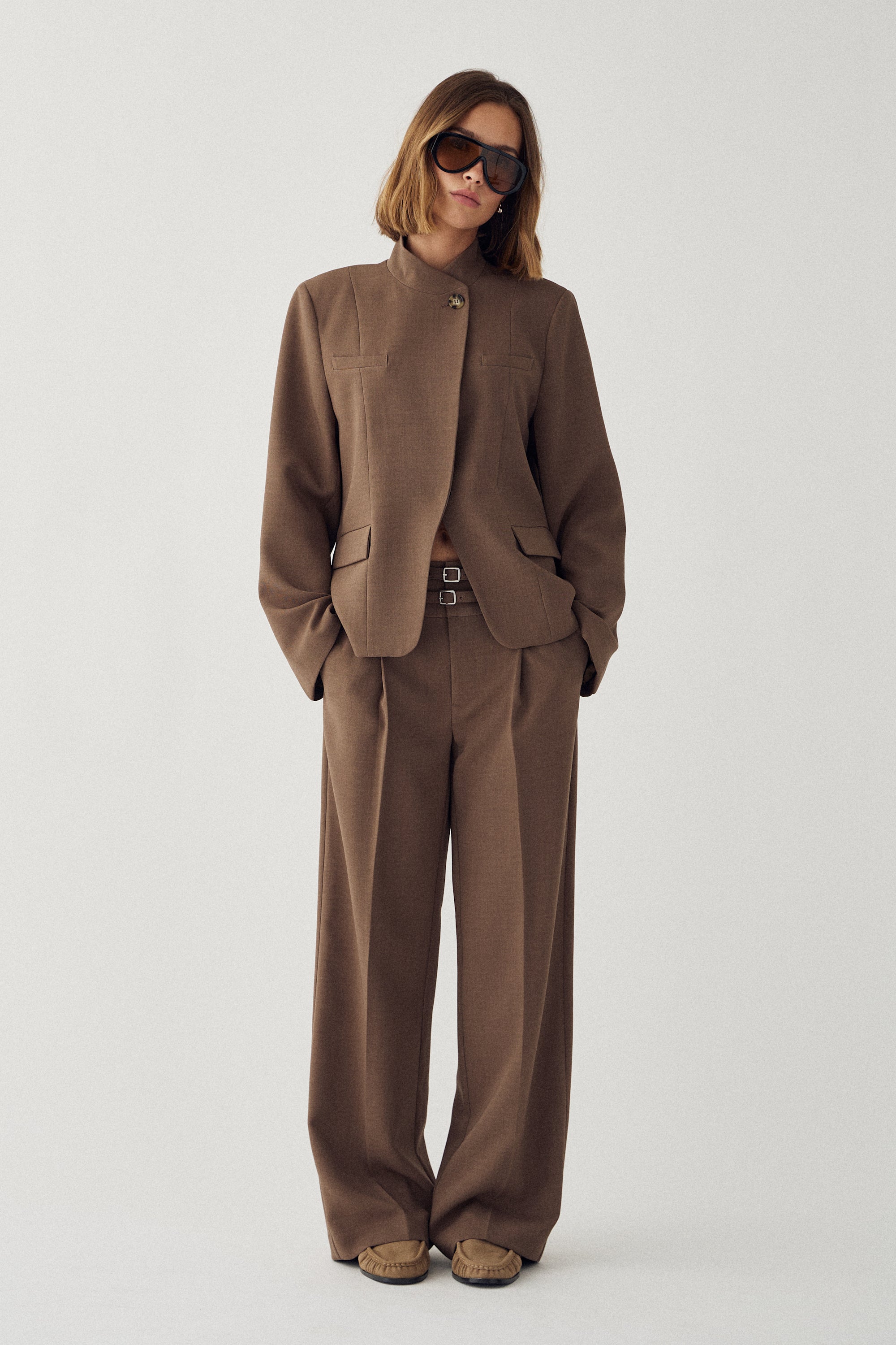Monique Blazer Sand