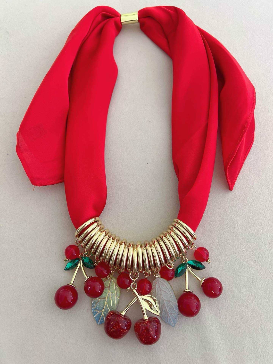 Halsband
