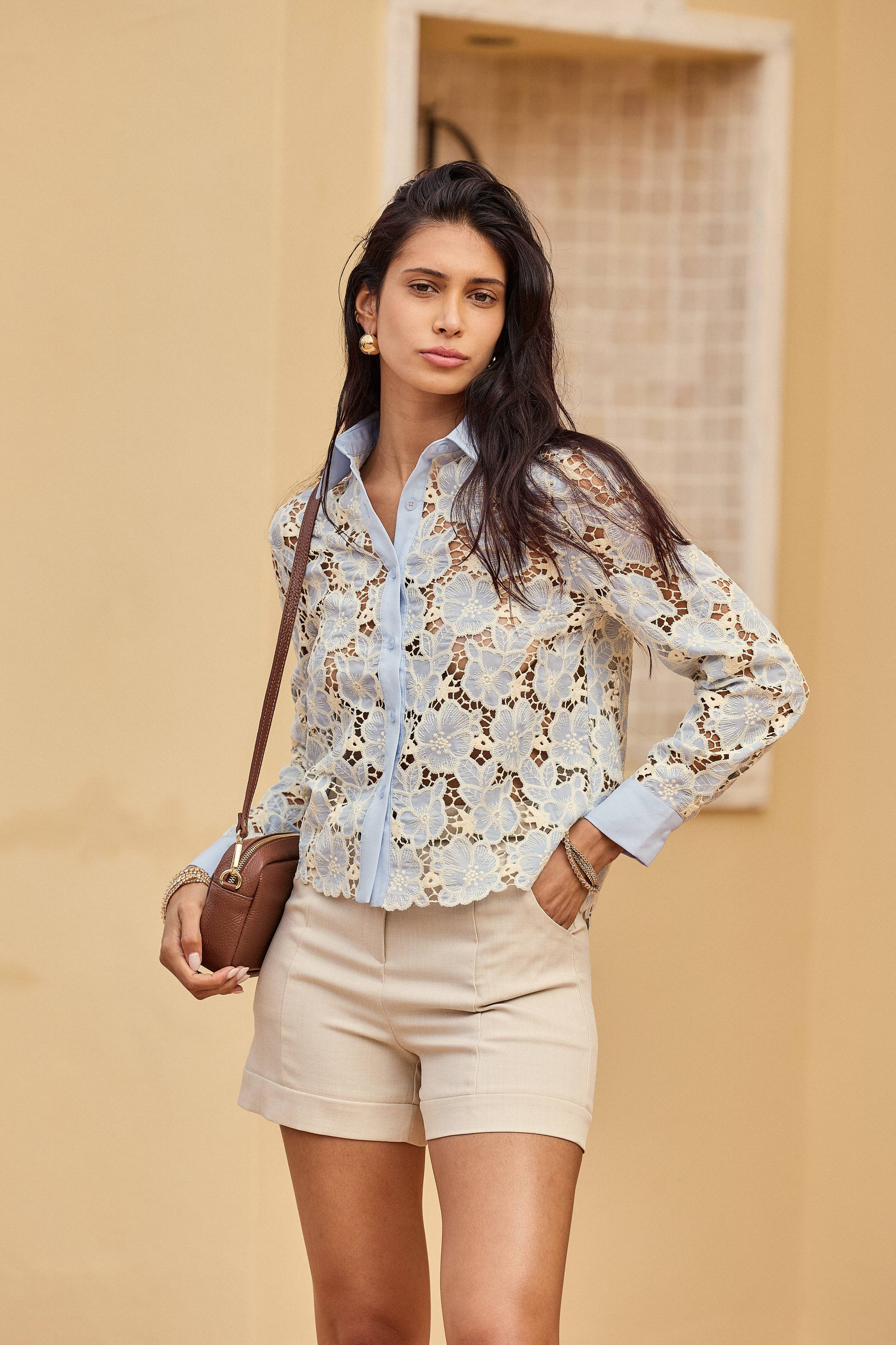 Julie Spetsblus blå