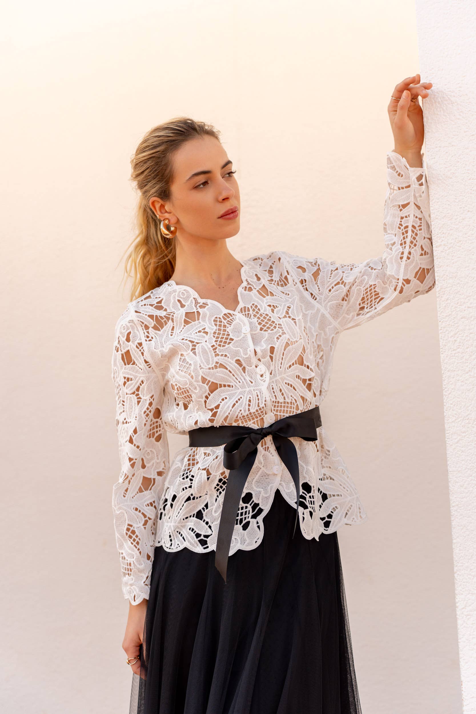 Chiara cardigan i macramé-spets vit