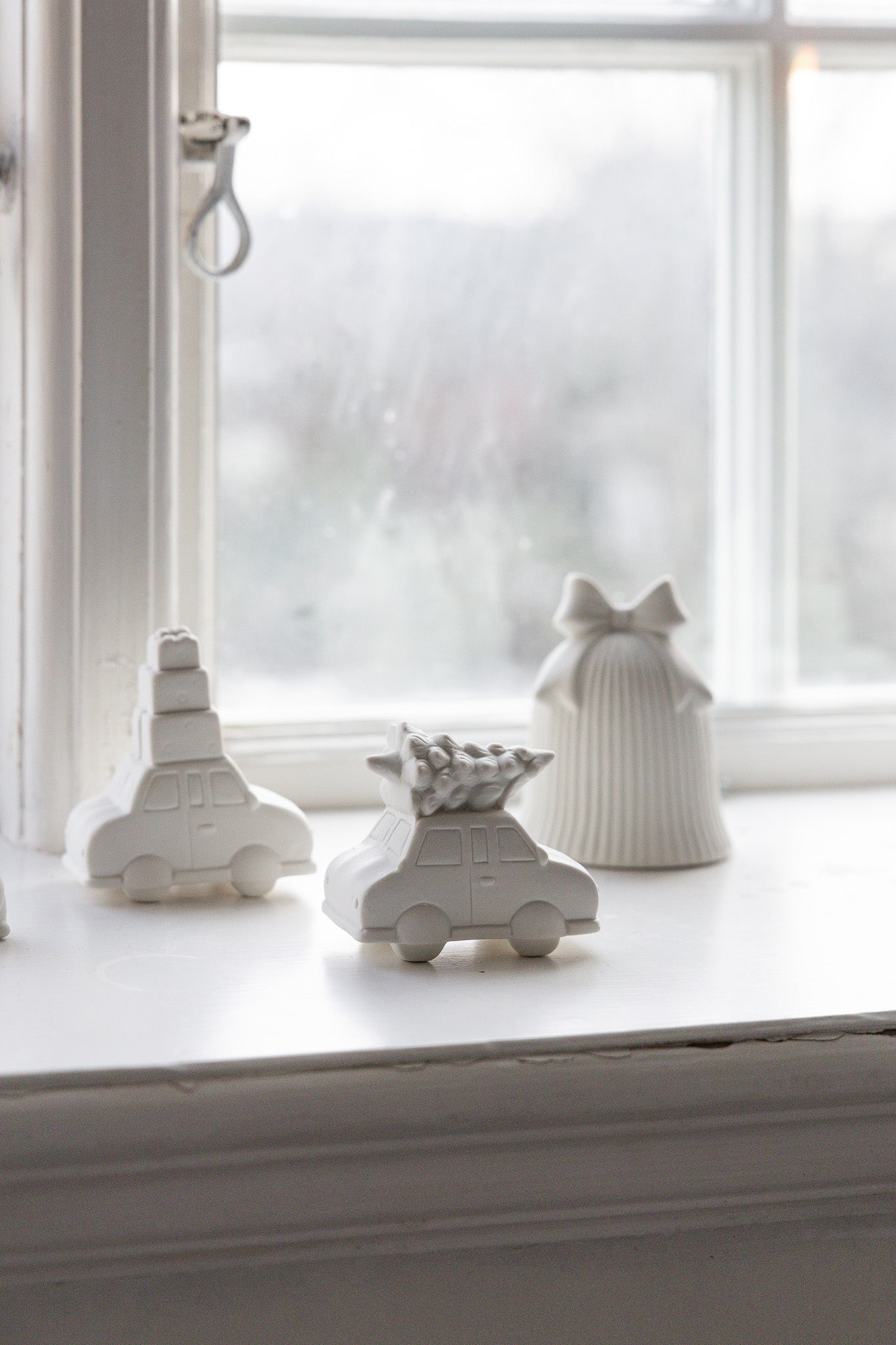 HJULSTAD
Vit dekoration gran