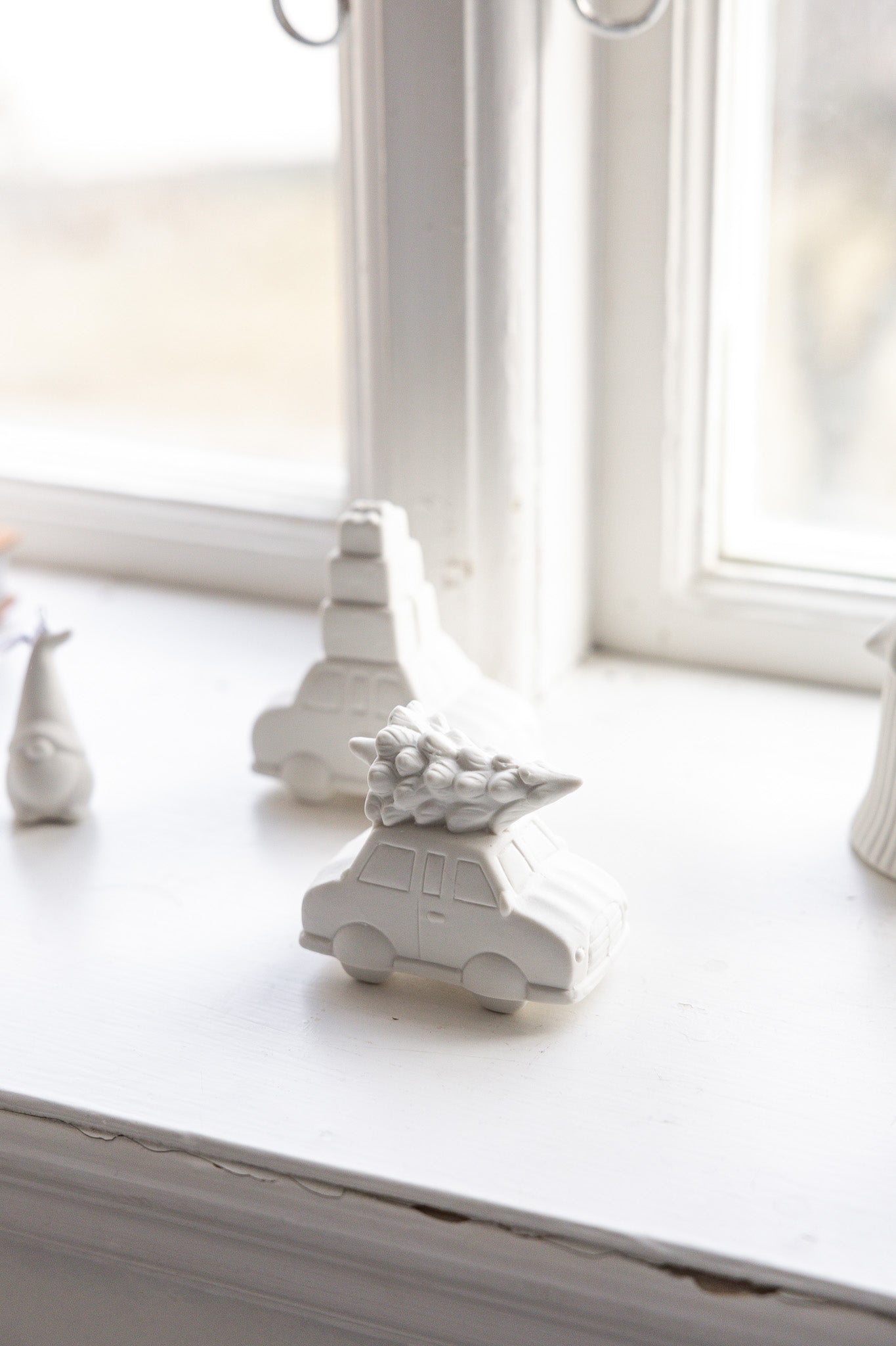 HJULSTAD
Vit dekoration gran