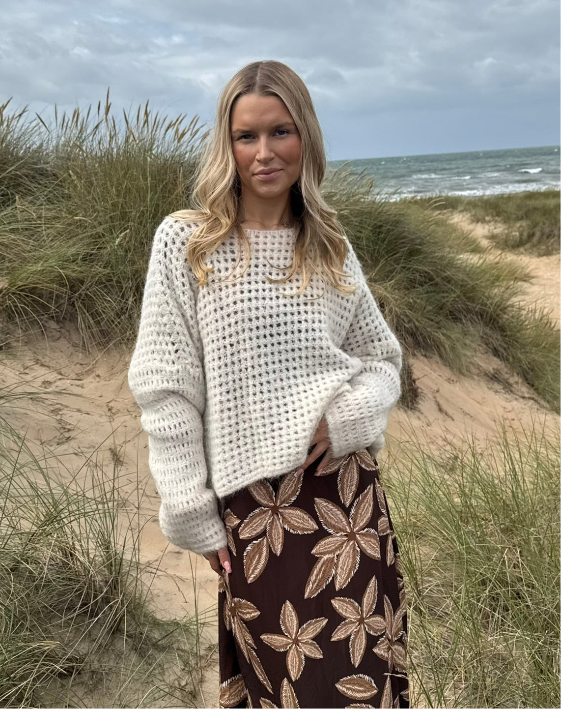 Happy autumn sweater – offwhite