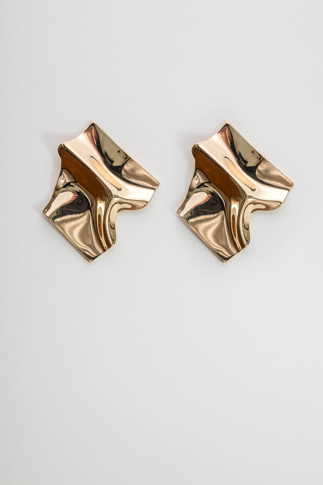 Deia earrings gold