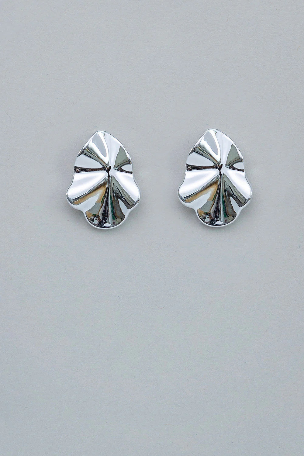 LIP EARRINGS SILVER