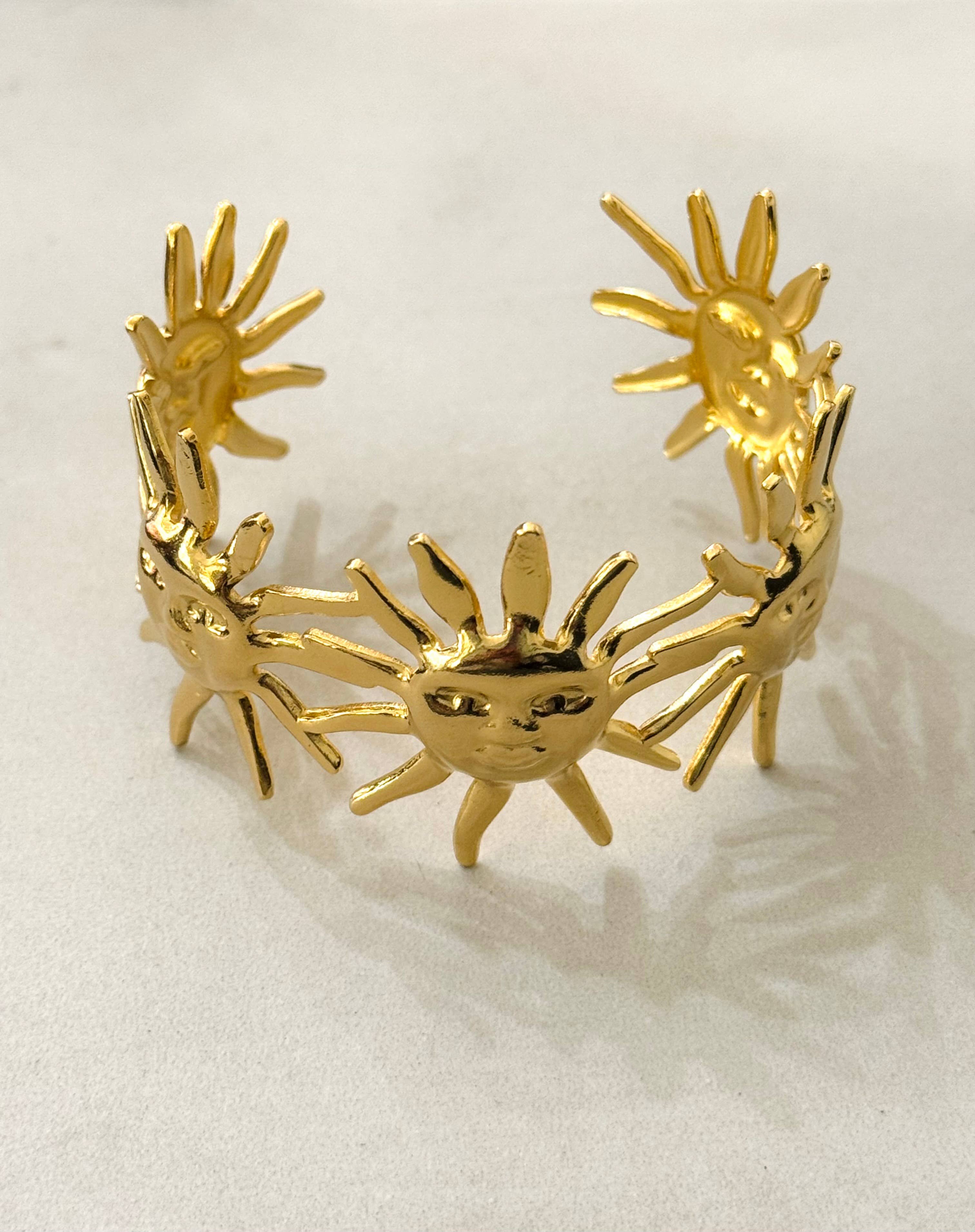 Solens armband i rostfritt stål