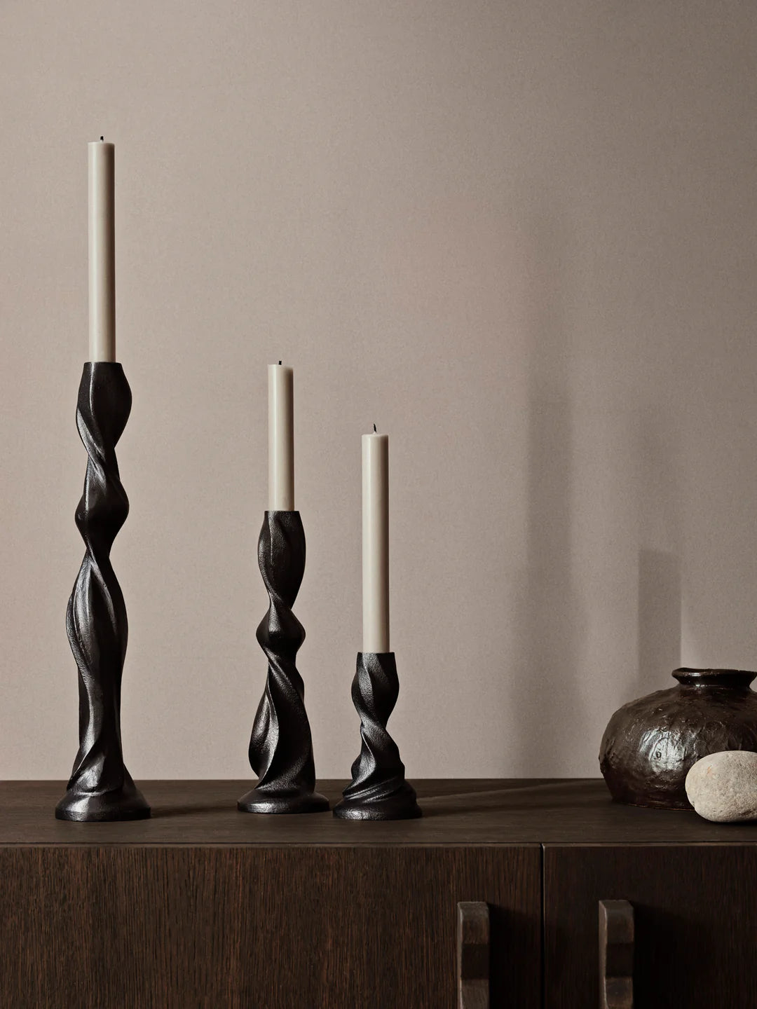 Ferm Living Gale Candle Holder - H13 - Blackened Aluminium