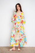Load image into Gallery viewer, Meli Långklänning med broderi anglaise Summer combo

