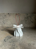 Load image into Gallery viewer, Atelier Maree Jul klocka
