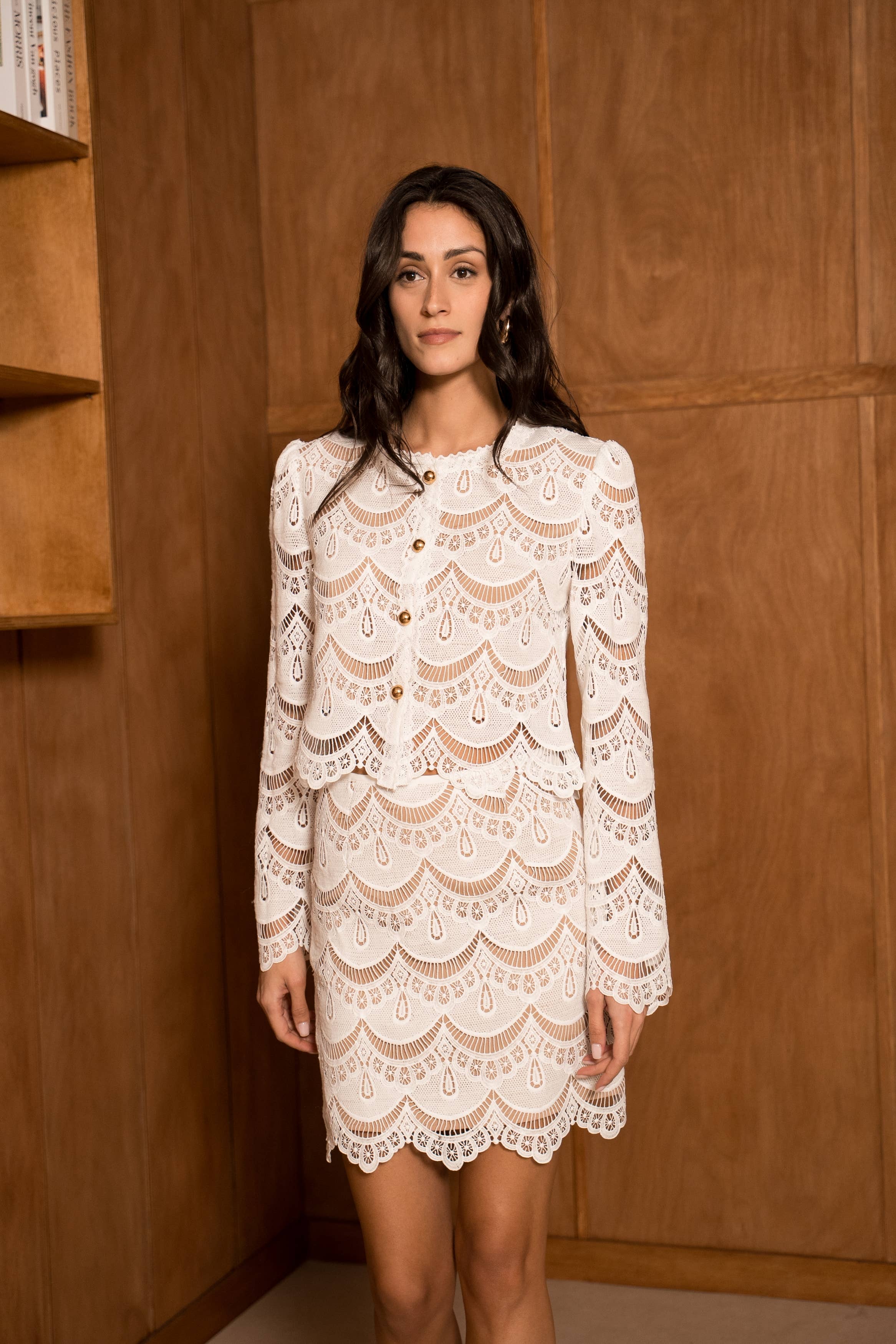 Tvåfärgad guipurespets kjol