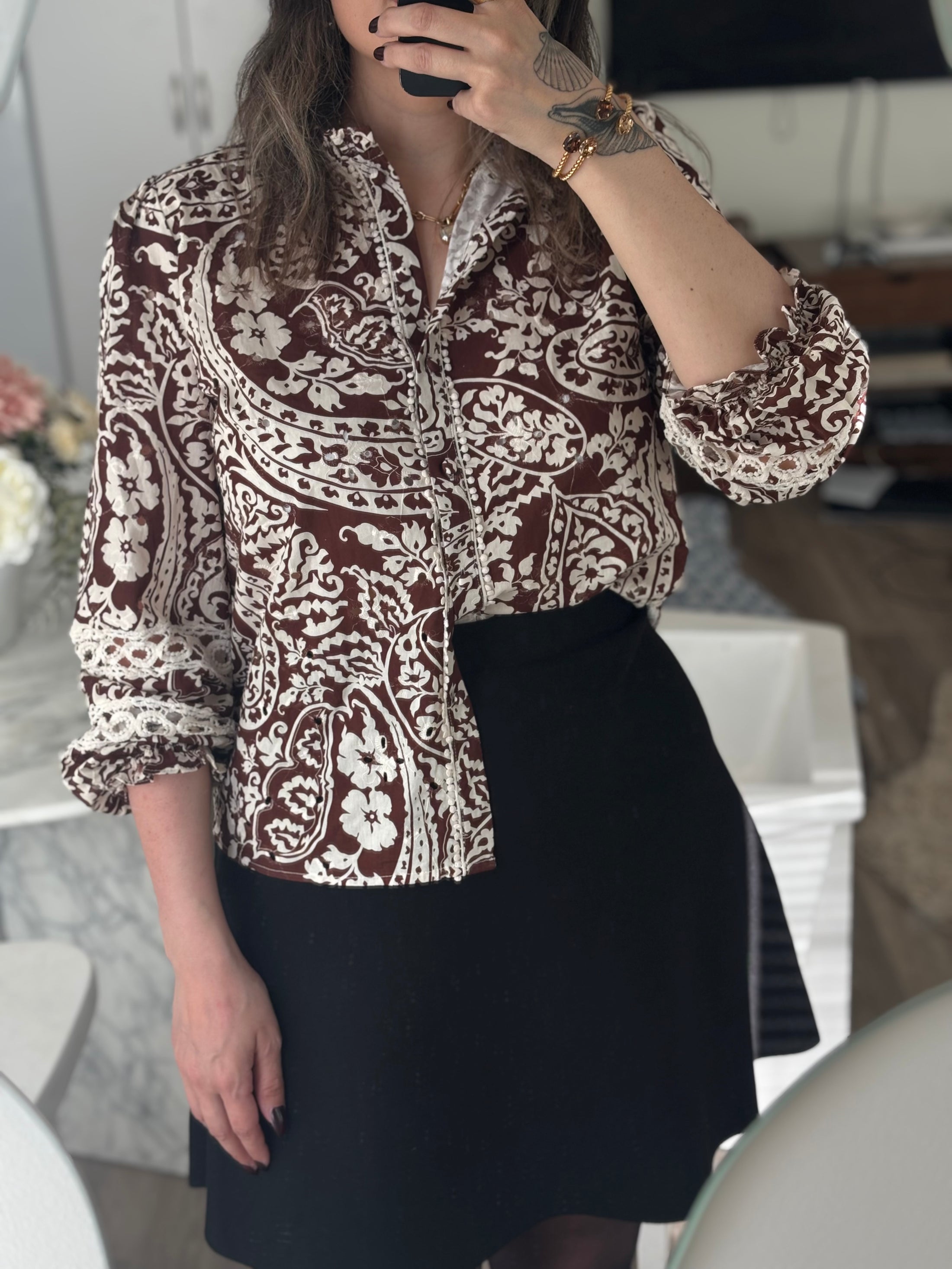 Nola blus Marroon