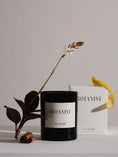 Load image into Gallery viewer, Scented candle - Botanist
