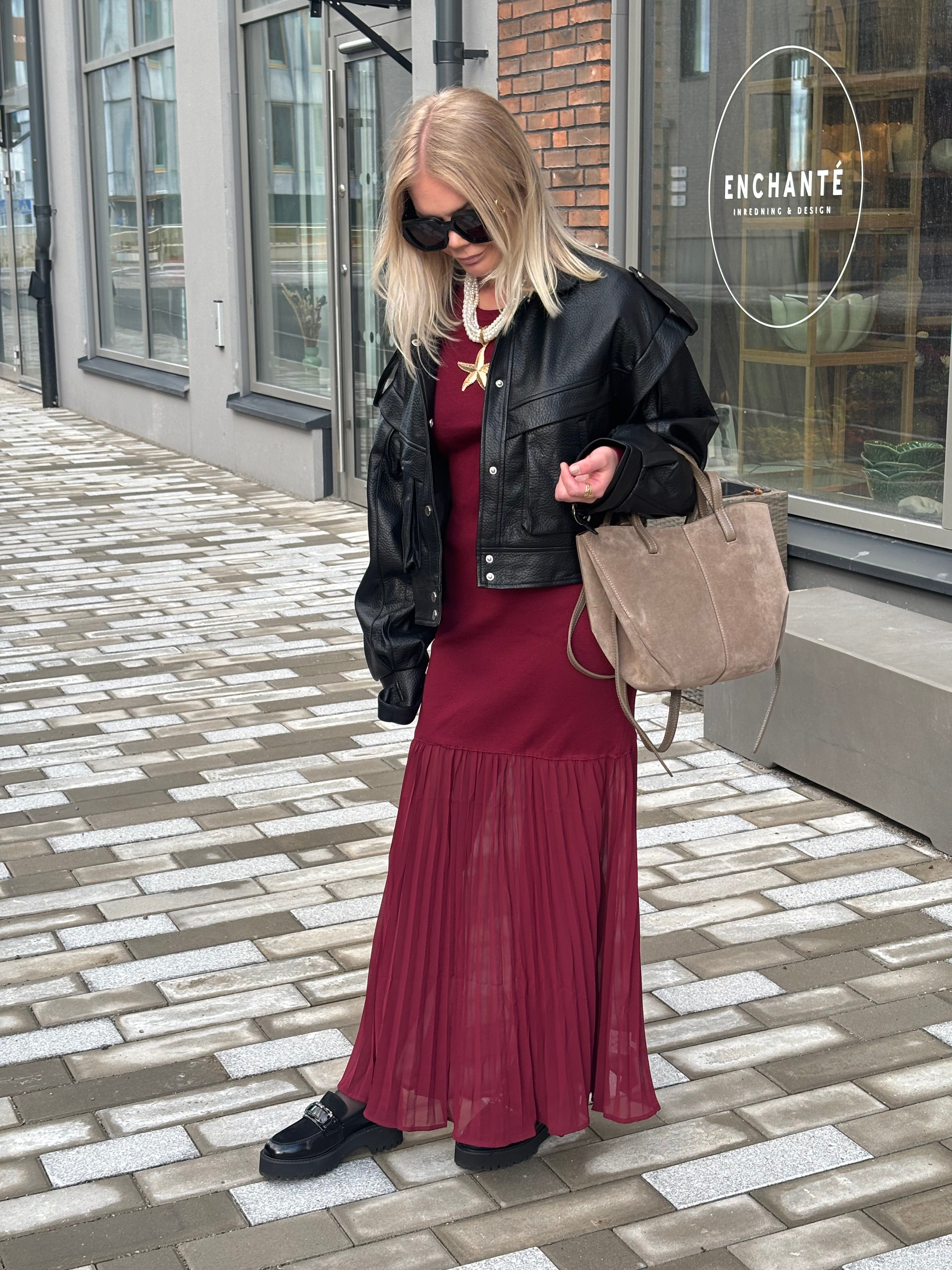 Stacy klänning Burgundy