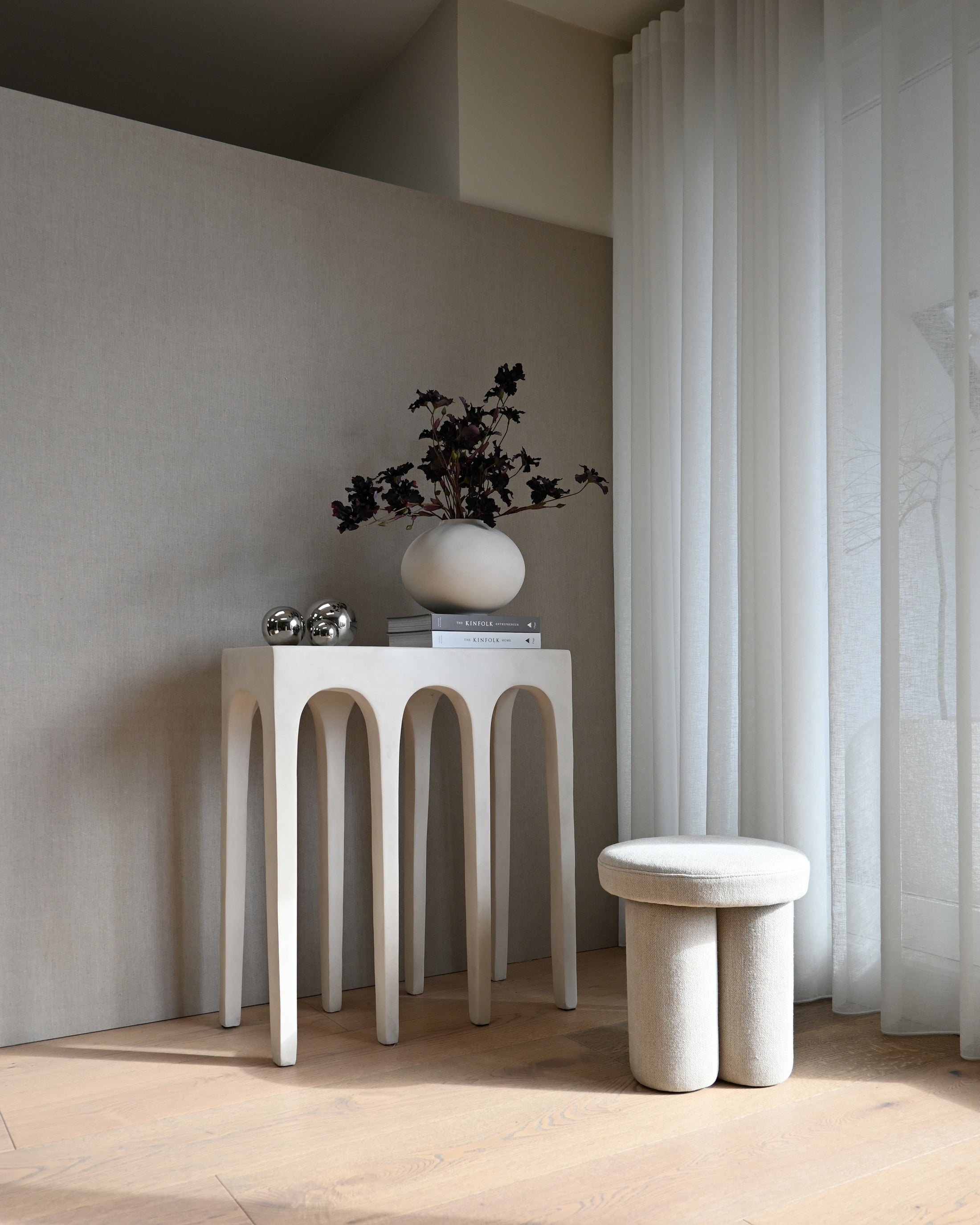 Bow Console - Birch BEST VARA.