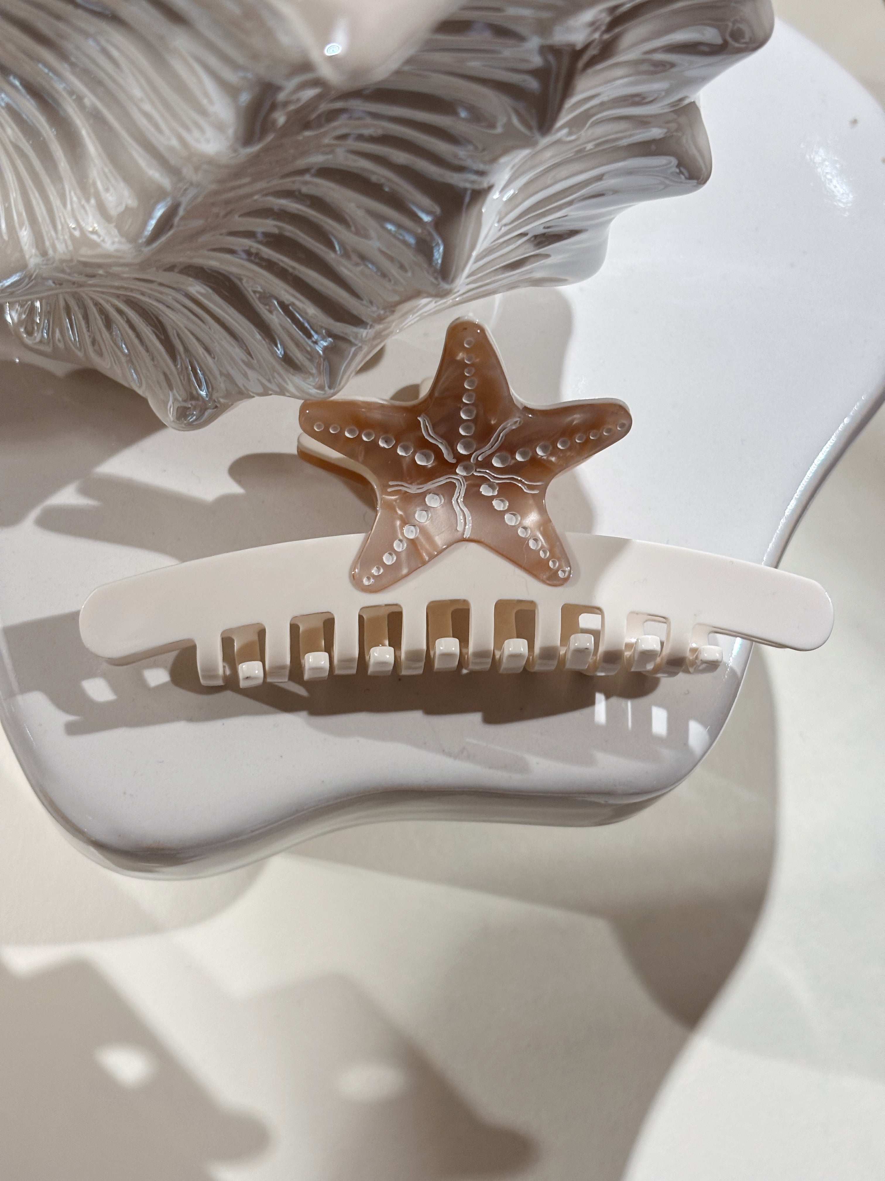 Starfish Claw klämma beige