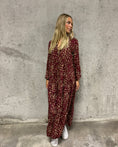 Load image into Gallery viewer, Leo dress Wine
