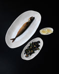 Load image into Gallery viewer, Native Oval tray - Big Birch
