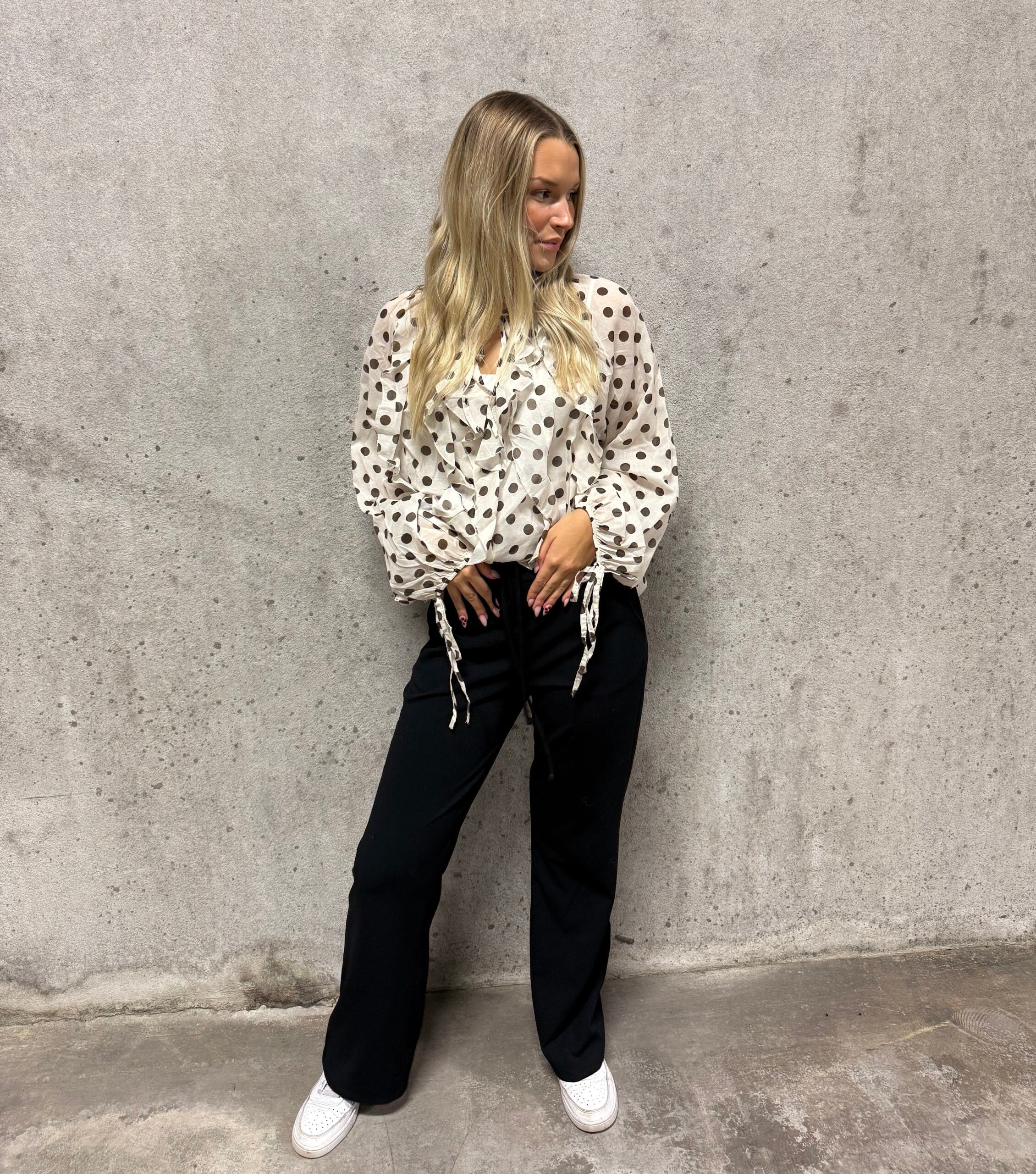 Bella blouse beige brunprickig