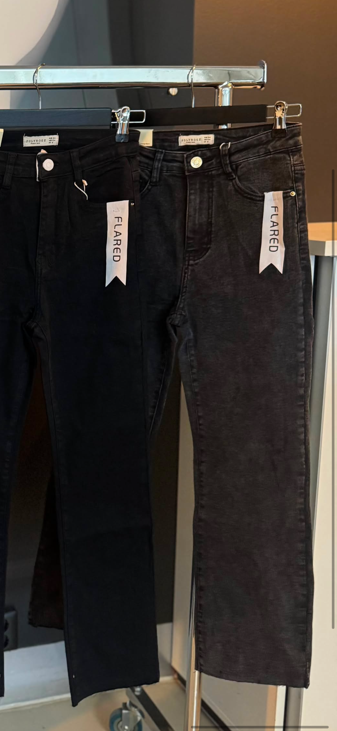 Folyrose Washed Black