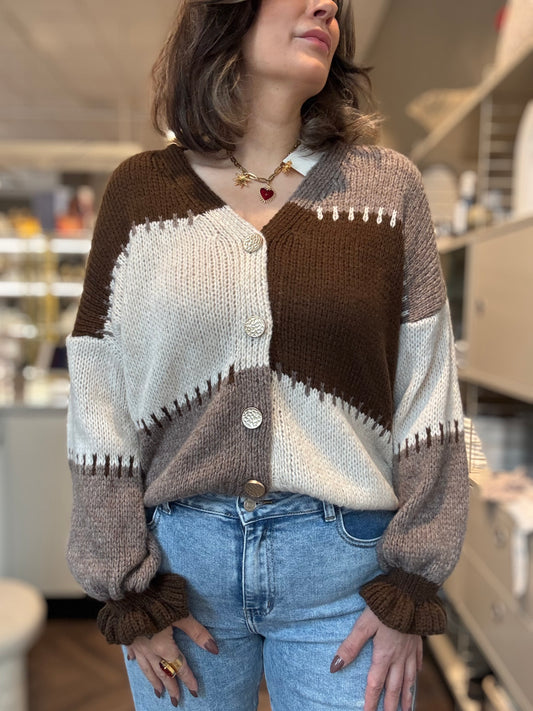 Lina stickad tröja  med knappar - Mörkbrun onesize 36-46