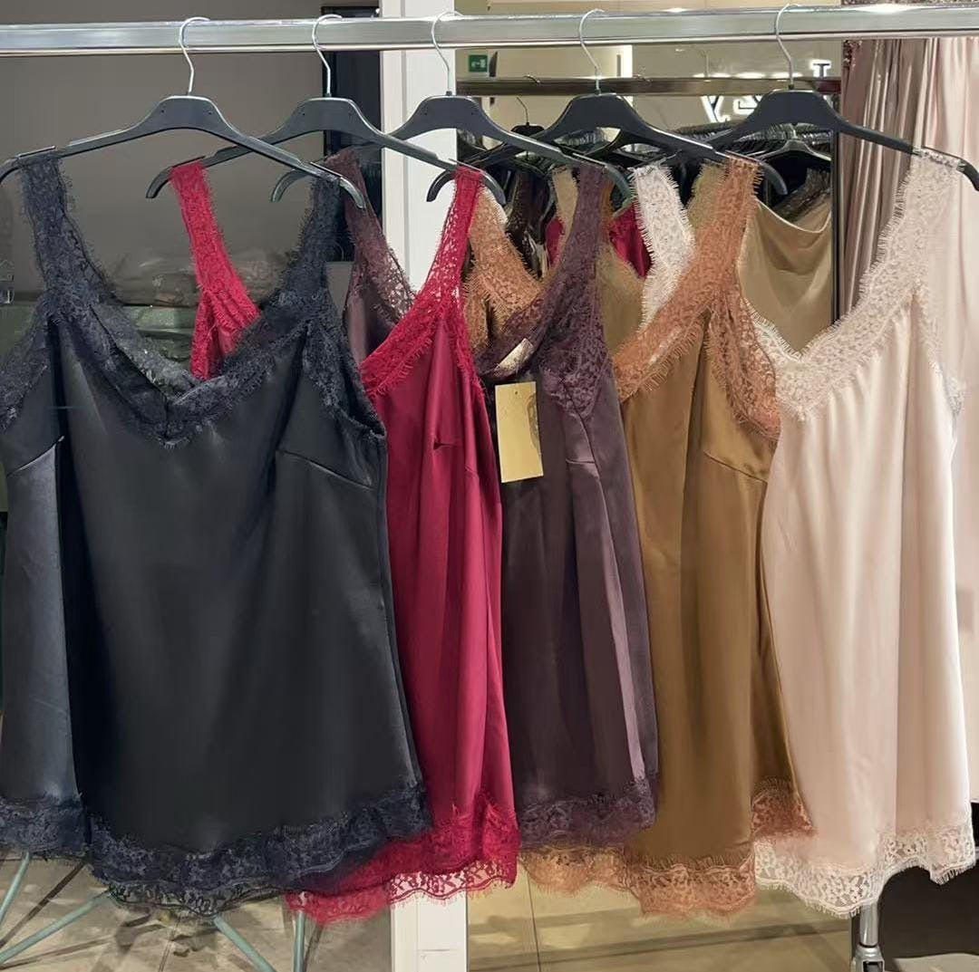 Aurora - Linne med spets Wine nr 2 i bild