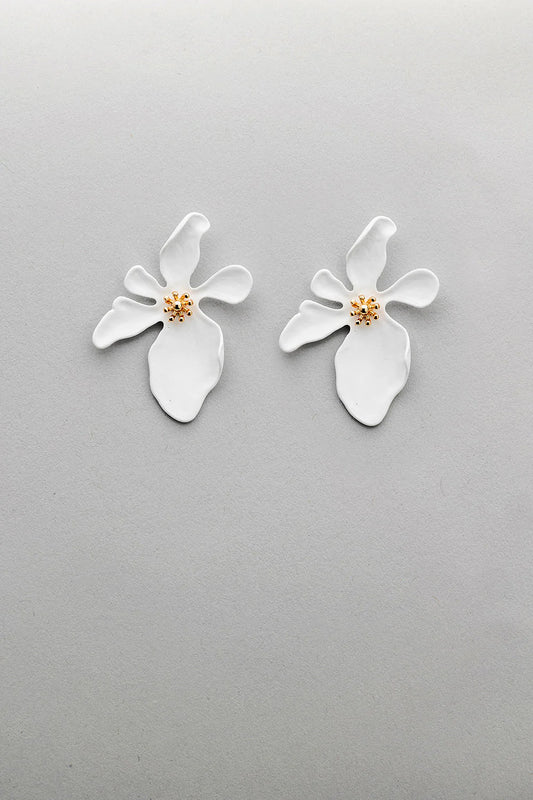 FLOWER WHITE EARRINGS