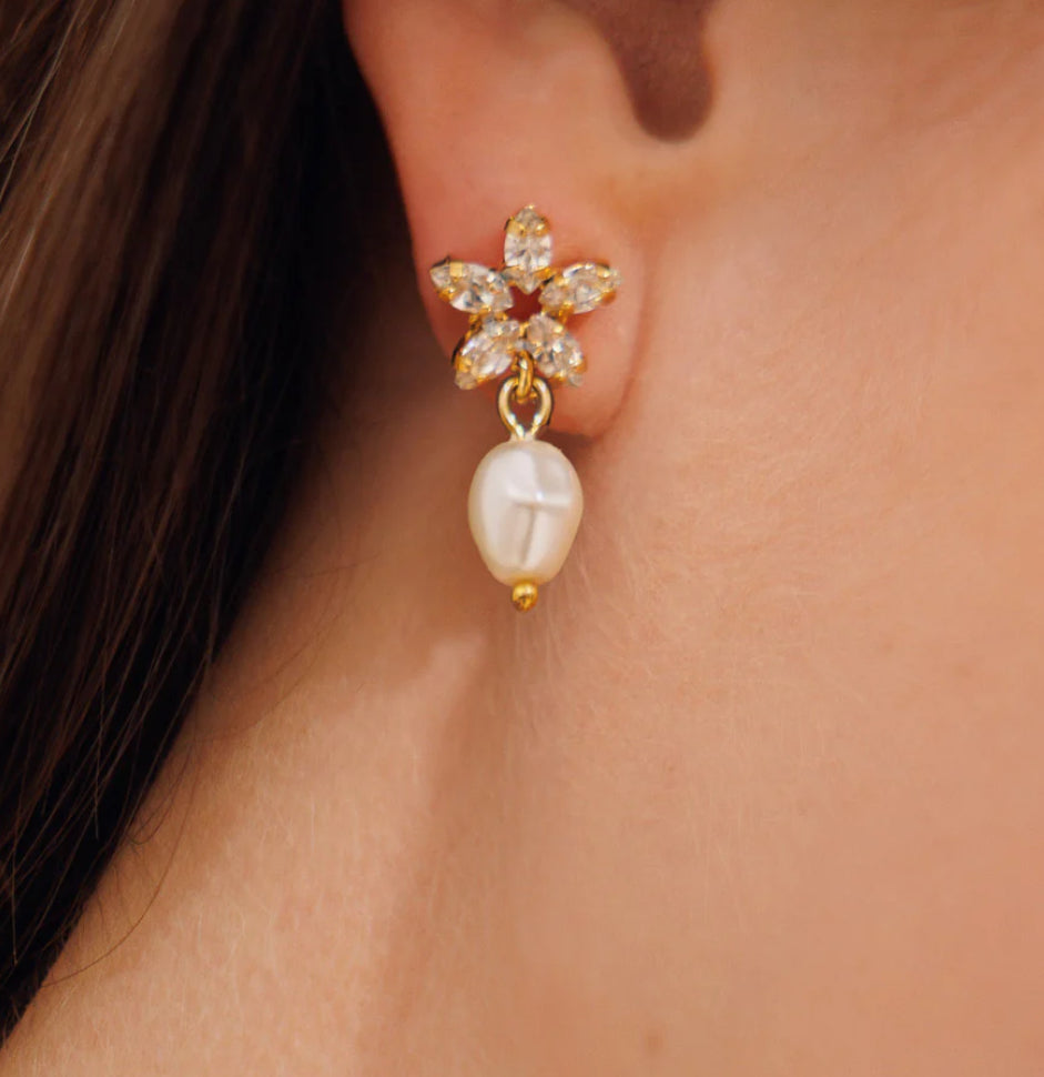 EMMY EARRINGS PEARL