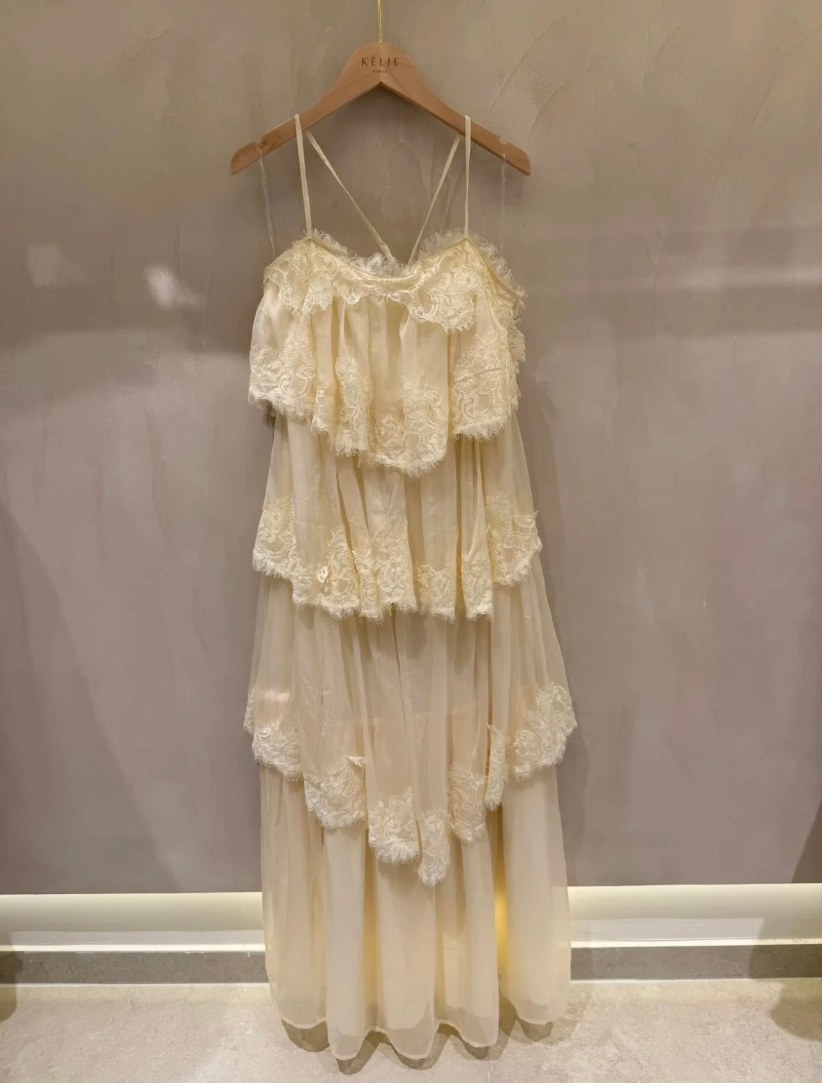 Chic Dress Beige