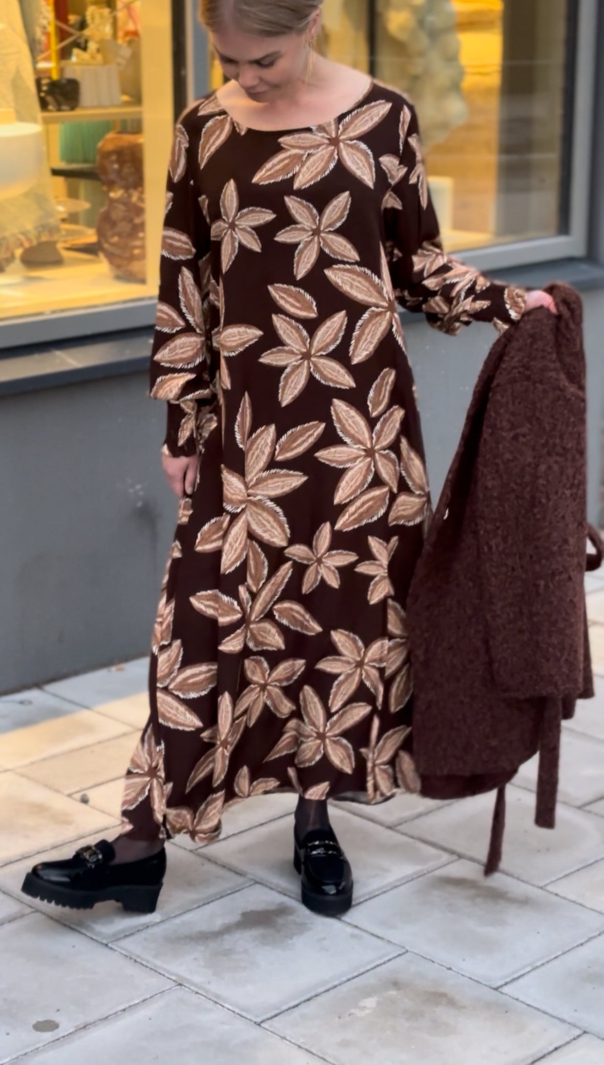 Dreamy fall Flower dress Tobacco