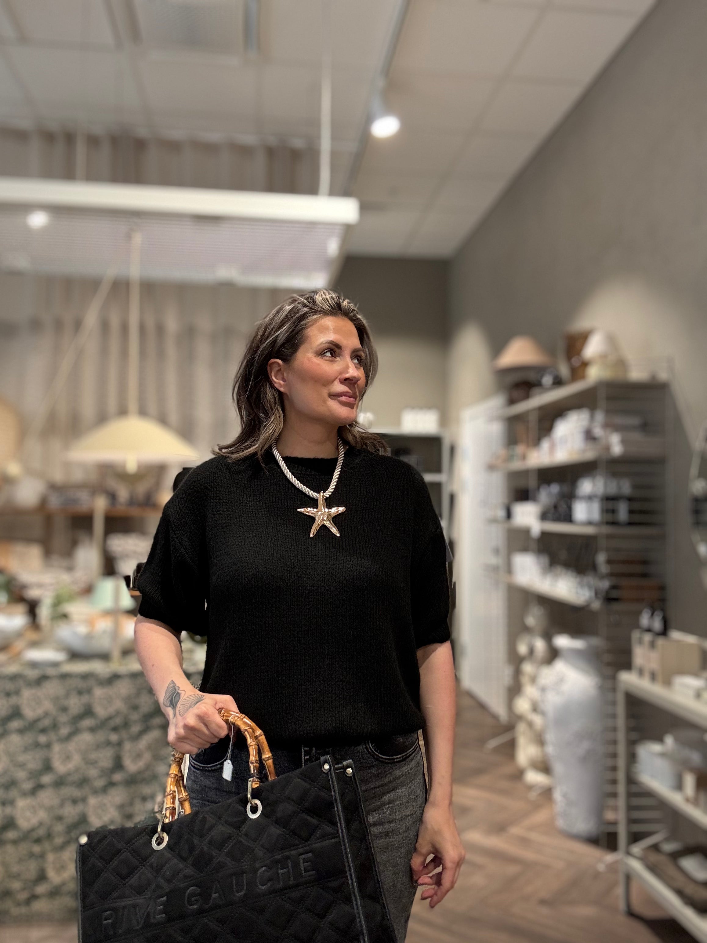 Molly stickadTröja: Svart (36-46)