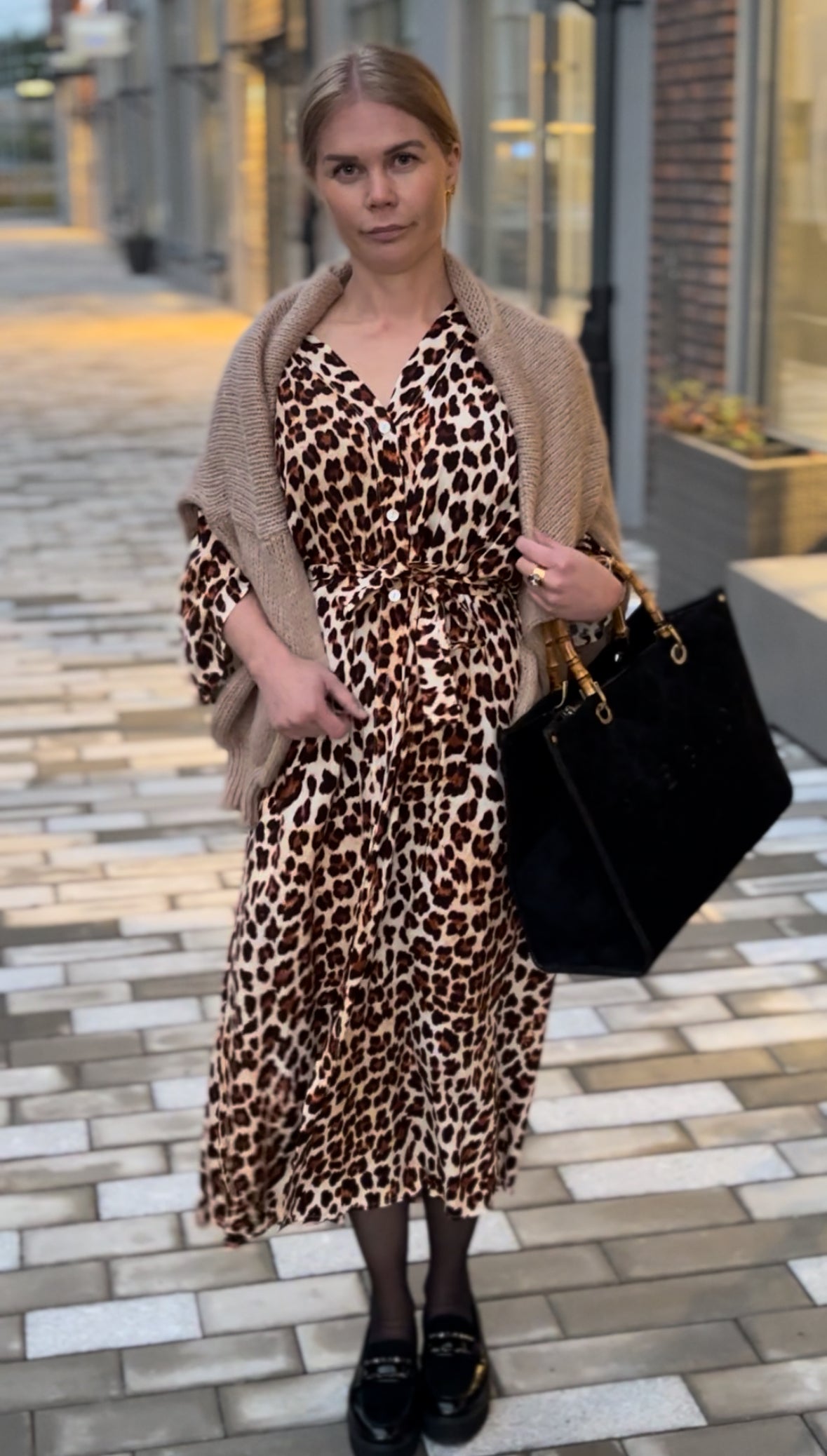 FLOW dress LEO