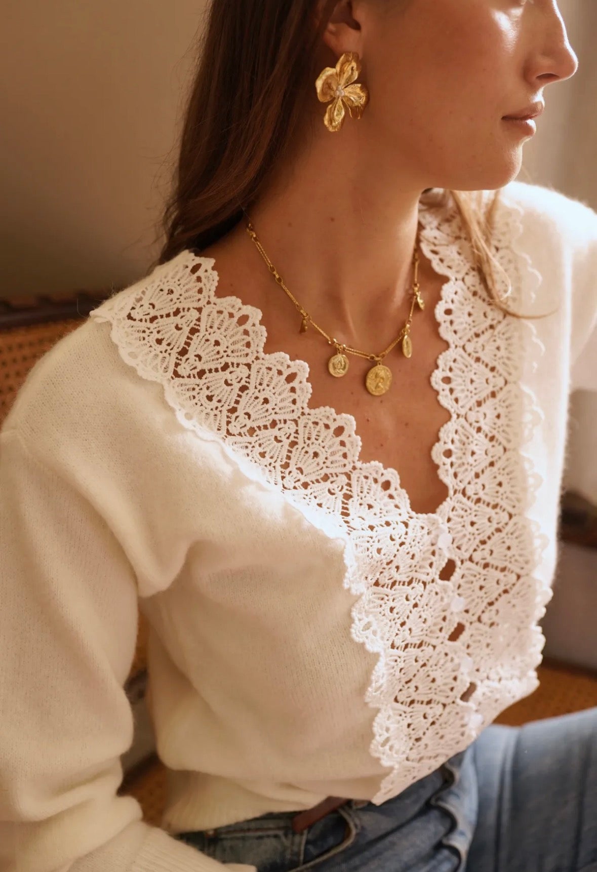 Penny finstickad tröja med spetsdetaljer