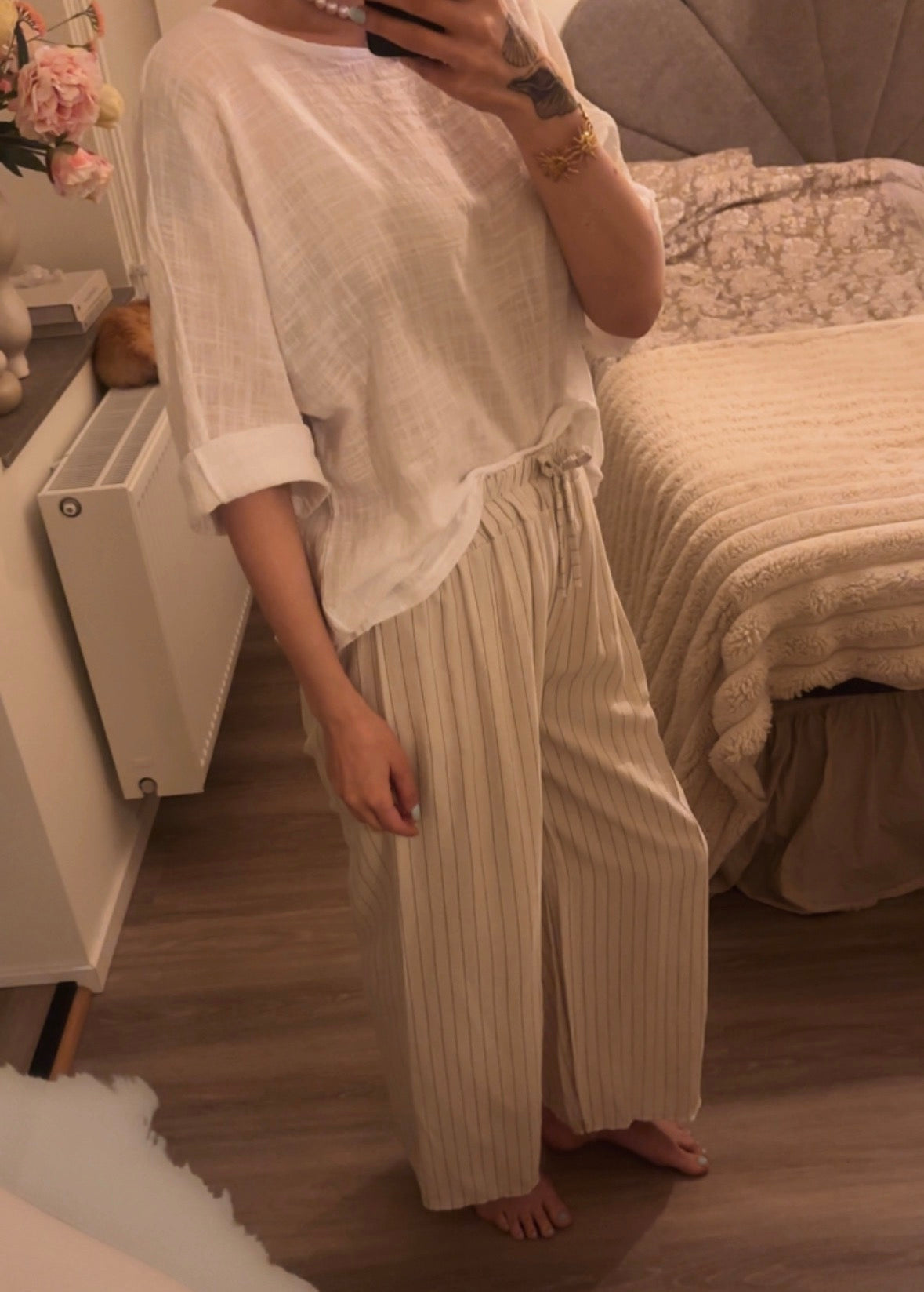 Randiga byxor ljust beige