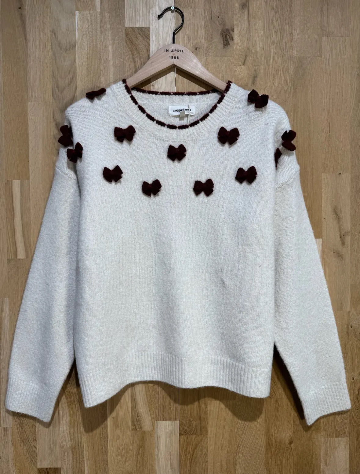 Daisy cardigan med Burgundy rosetter Onesize 36-42