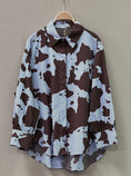 Load image into Gallery viewer, Cow skjorta
