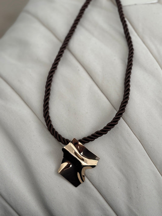 Deia necklace Brown