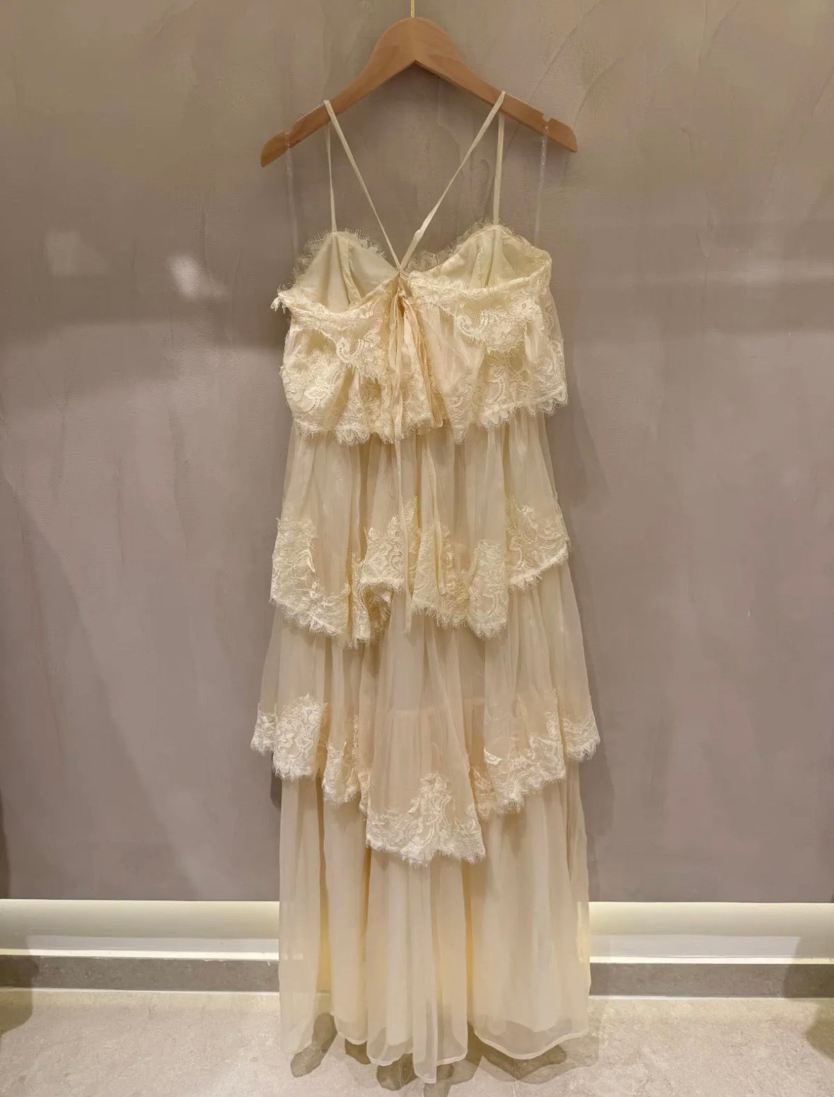 Chic Dress Beige