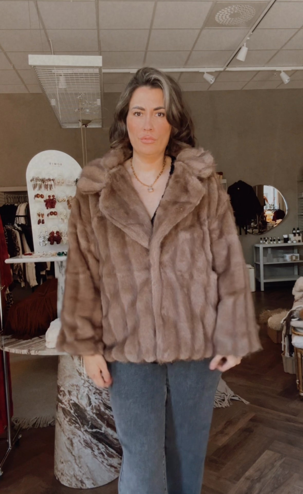 Molly Pälsjacka Taupe