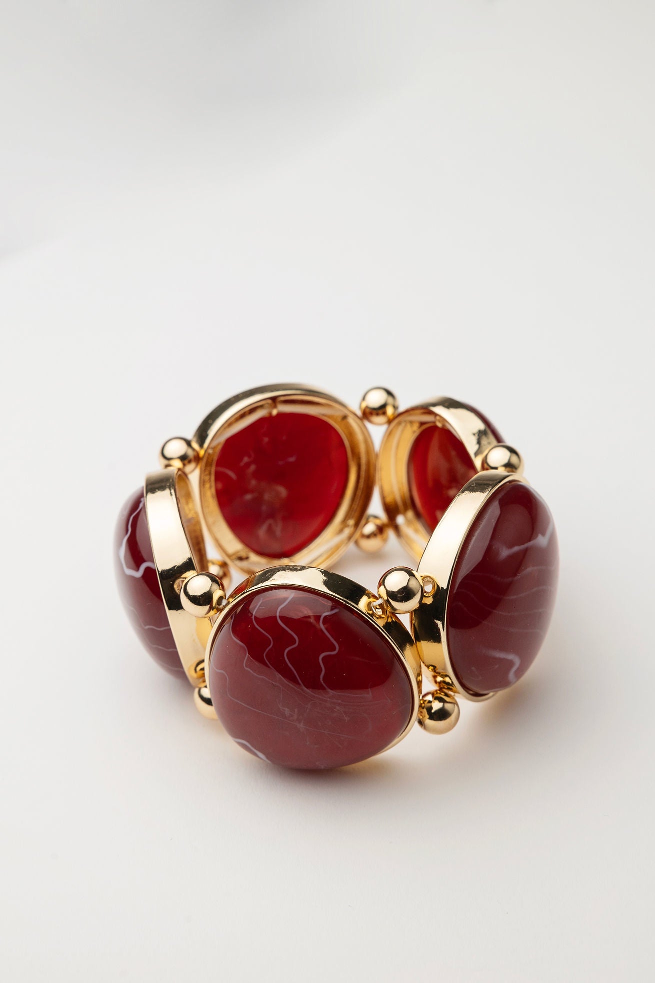 Vala elastic bracelet deep red