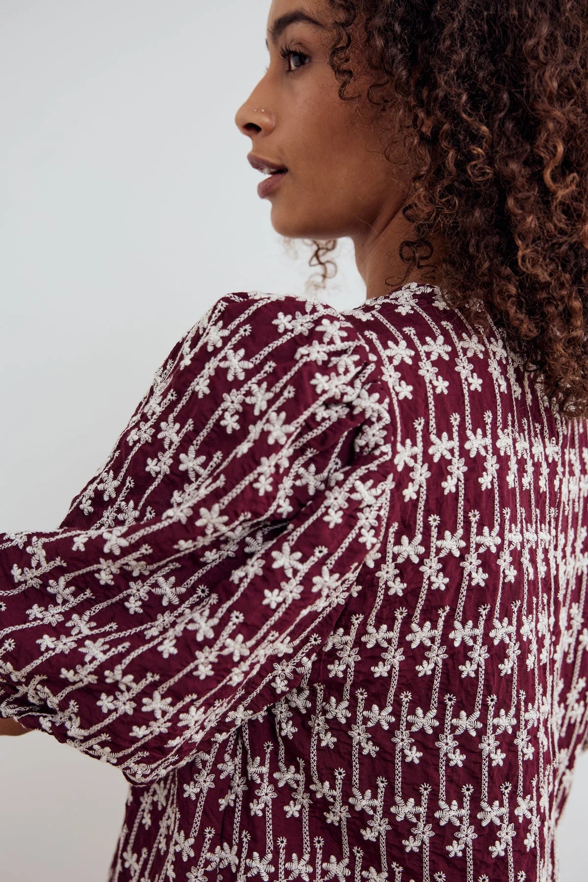 SHELLY BLOUSE DUSTY MAHOGANY