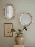 Load image into Gallery viewer, Florentina Vase M
